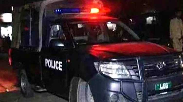 Three policemen injured in Karachi grenade attack