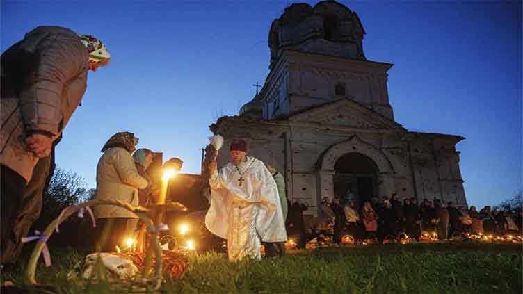 Ukrainians mark Easter with little faith in Russia ceasefire
