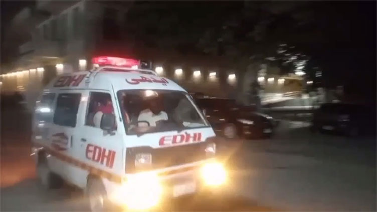 One killed in road accident in Karachi